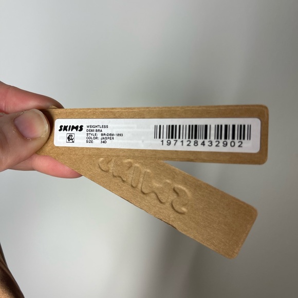 Skims Weightless Bra Demi 34D Jasper - Picture 5 of 8